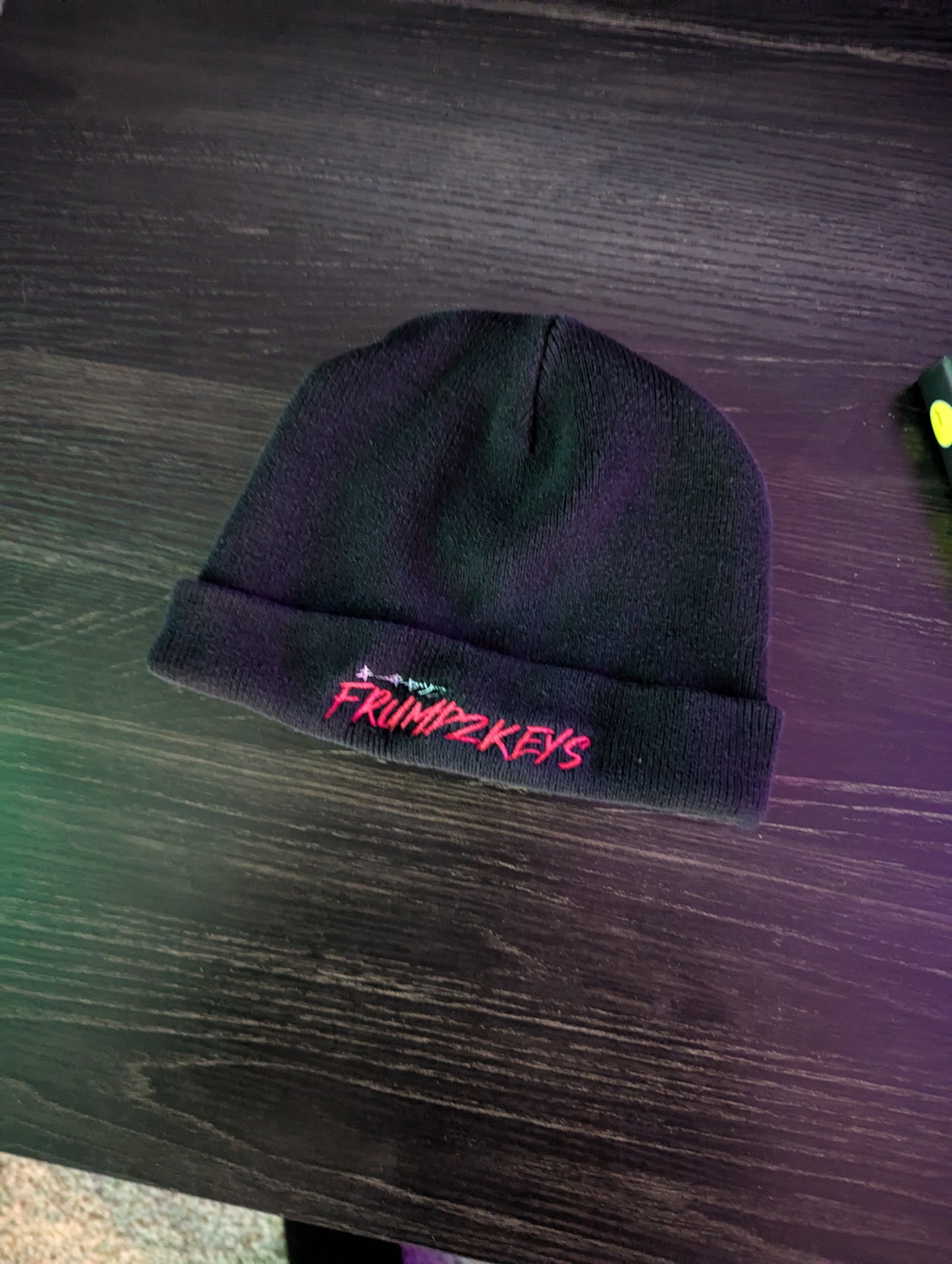 frumpzkeys logo beanie